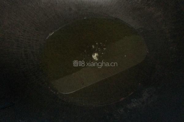 黄豆酱烧鲫鱼的做法图解2