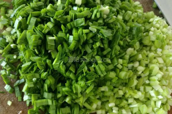 猪肉韭菜虾仁馅的做法图解3