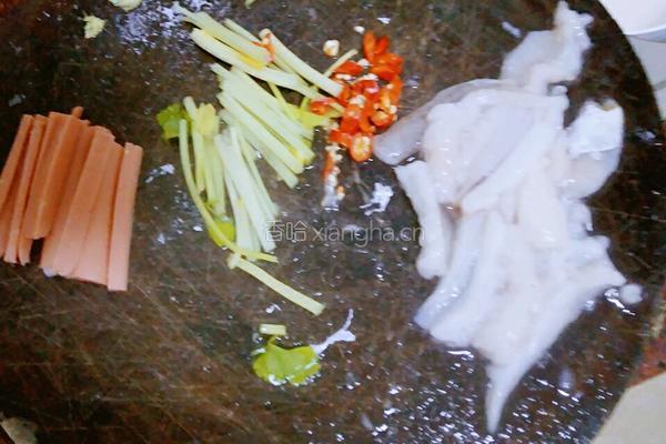 龙头鱼火腿春卷的做法图解3