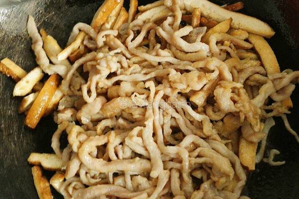 香干炒肉丝的做法图解8