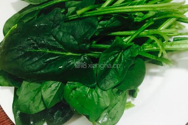 菠菜丸子汤的做法图解2