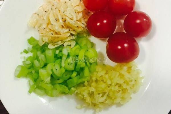 菠菜丸子汤的做法图解3