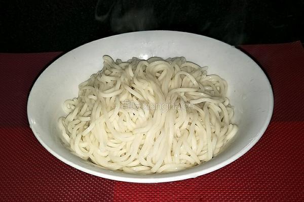 黄豆酱拌面的做法图解5