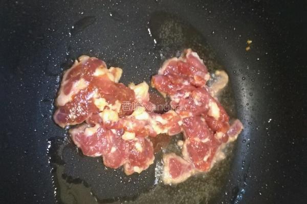 云南小瓜炒肉的做法图解7