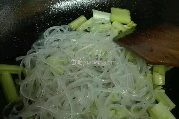 芹菜猪肉炖粉条的做法图解10