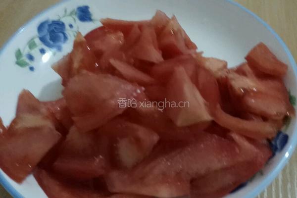 番茄金针菇炒鸡蛋的做法图解1