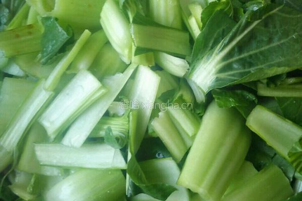 红焖肉油菜的做法图解1