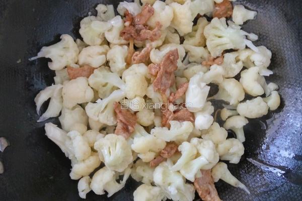 菜花炒肉的做法图解9