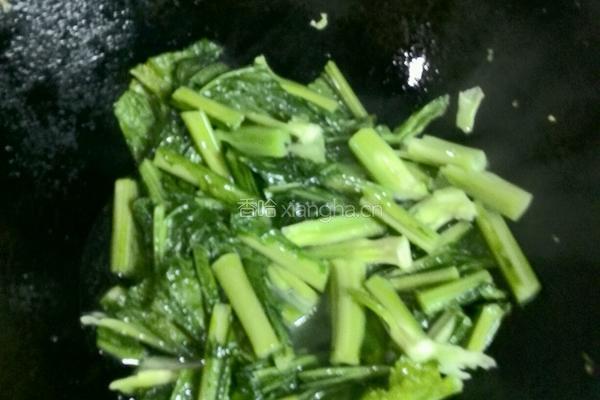 黄豆酱炒春菜的做法图解3