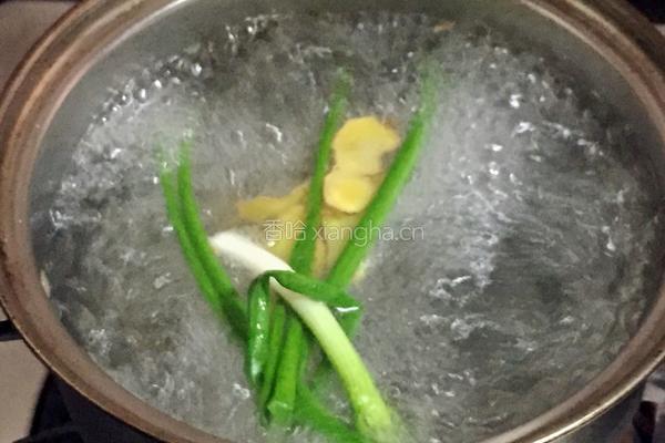 白灼虾的做法图解3