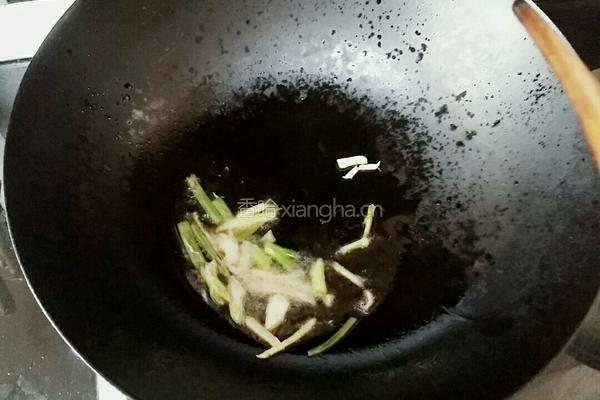 五花肉花菜的做法图解3