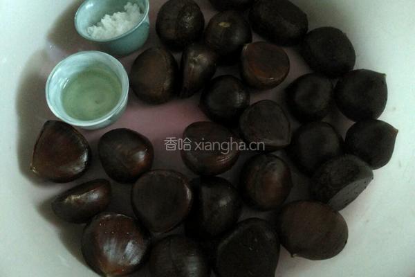 高压锅版糖炒栗子的做法图解1