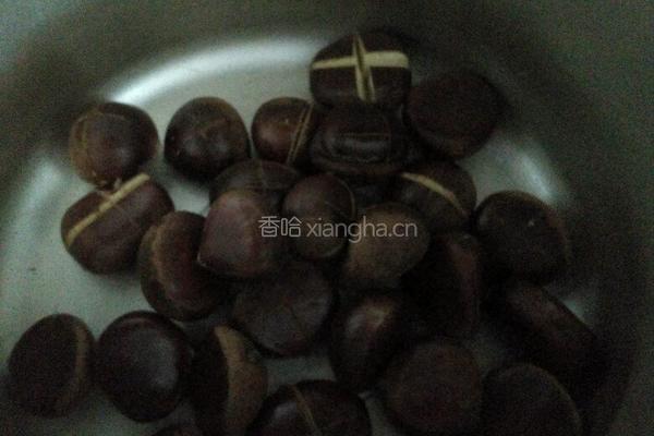 高压锅版糖炒栗子的做法图解3
