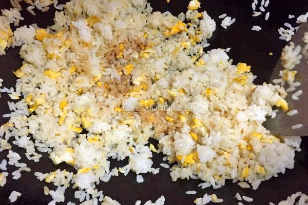酱油蛋炒饭的做法图解5