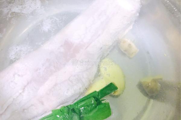 香蒜辣炒回锅肉的做法图解2