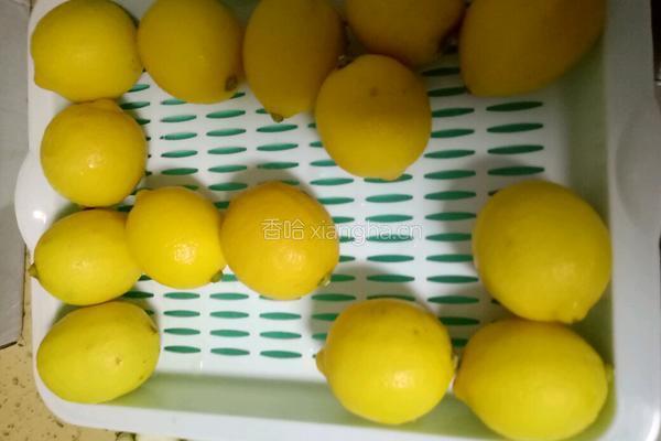 冰糖柠檬片的做法图解1