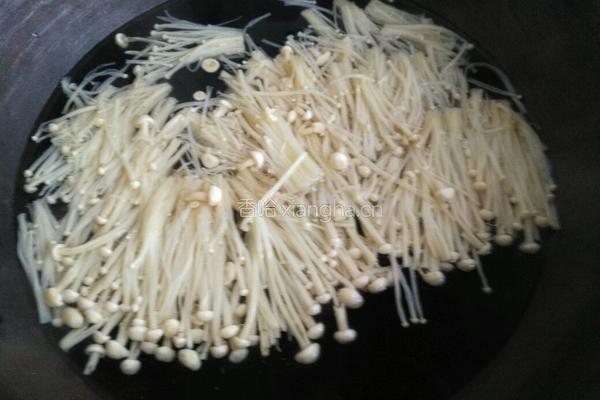 凉拌金针菇的做法图解4