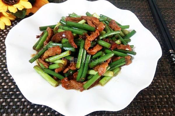 酱焖蒜苗的做法图解16