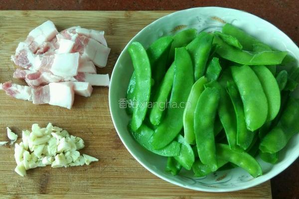 荷兰豆炒肉的做法图解3