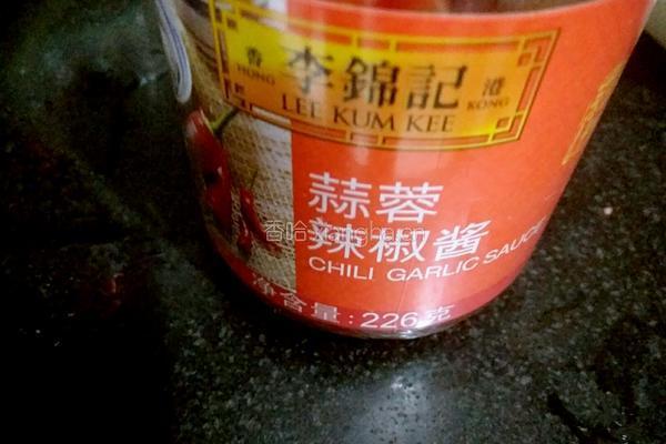 凉拌莴笋丝的做法图解1