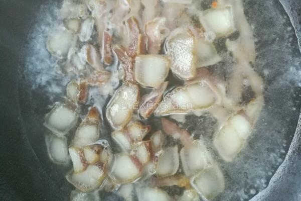 莴笋炒腊肉的做法图解3