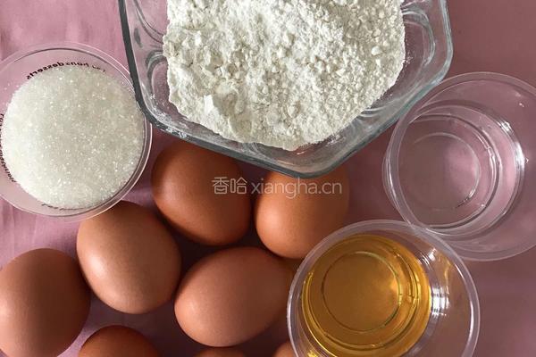 十寸戚风蛋糕的做法图解1