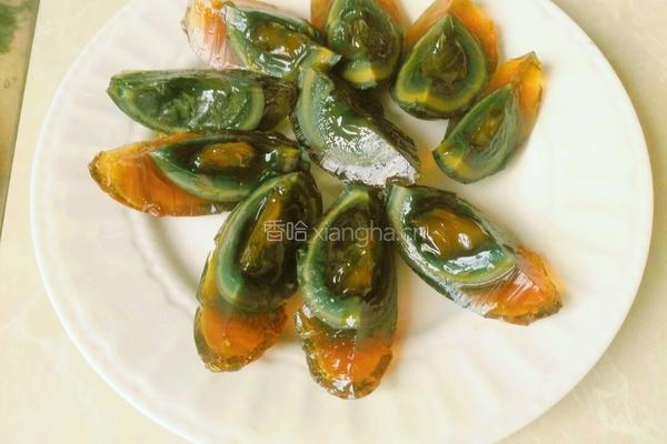  酱汁松花蛋的做法图解4