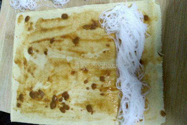 雨丝卷的做法图解7