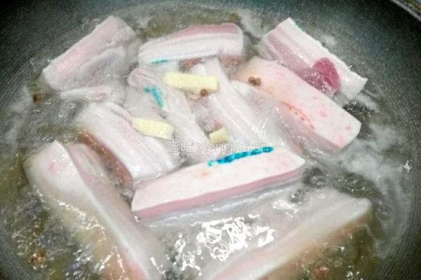卤肉的做法图解1