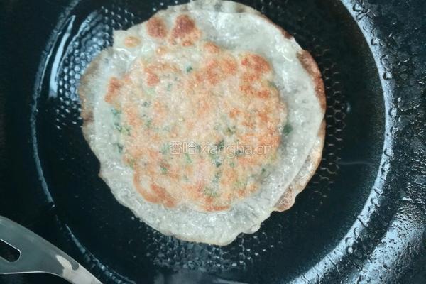 饺子皮韭菜肉饼的做法图解9
