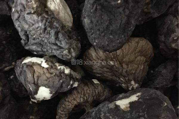 香菇鸡蛋面线糊的做法图解2