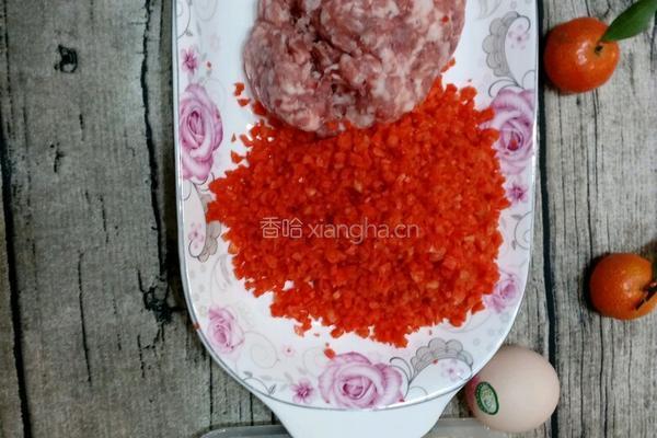 宫灯花饺的做法图解1