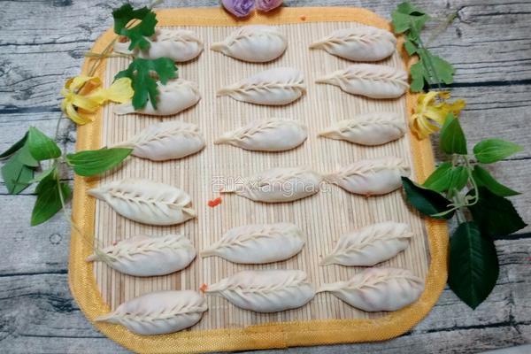 宫灯花饺的做法图解10