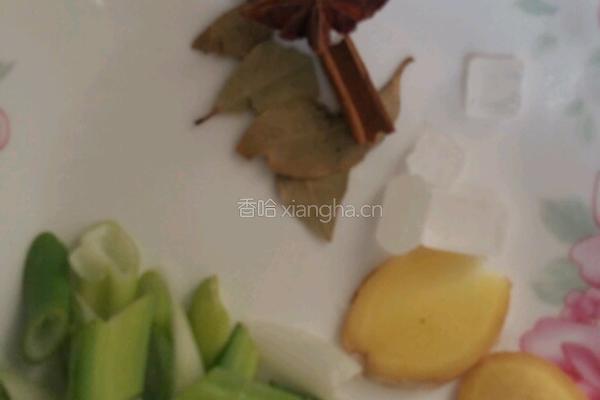 牛肉炖土豆的做法图解1