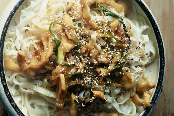 葱油肉丝面的做法图解11