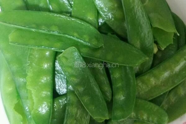 豌豆白玉菇的做法图解3