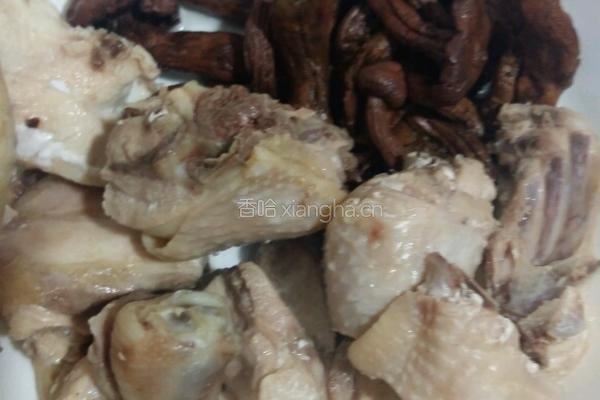 肉蘑炖土鸡的做法图解1