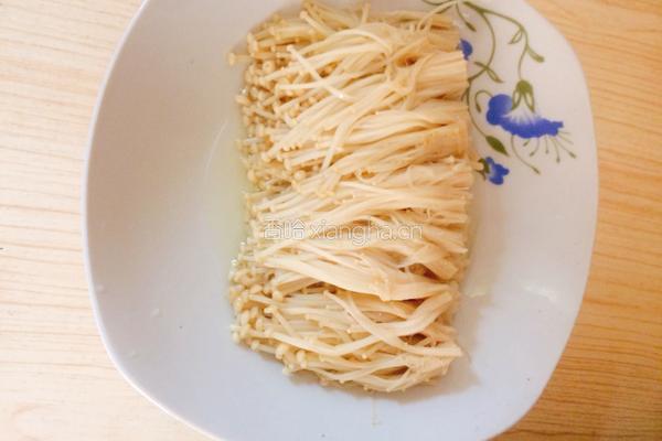 蒜蓉蒸金针菇的做法图解2