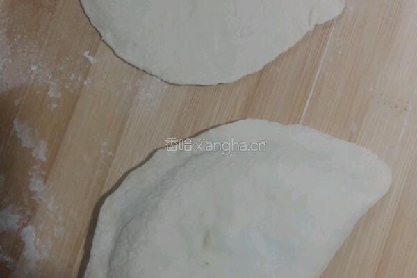 韭菜盒子的做法图解3