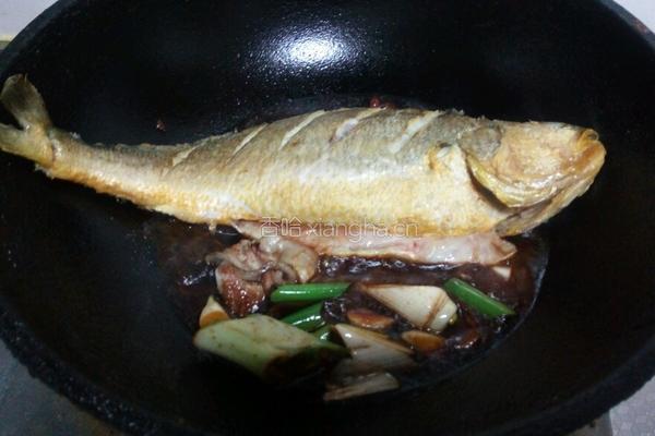 烧黄鱼的做法图解15
