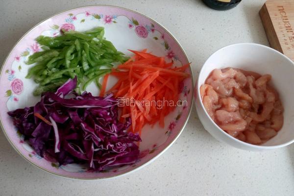 杂蔬鸡丝炒面的做法图解1