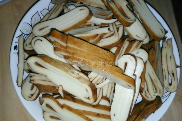 青椒豆干的做法图解1