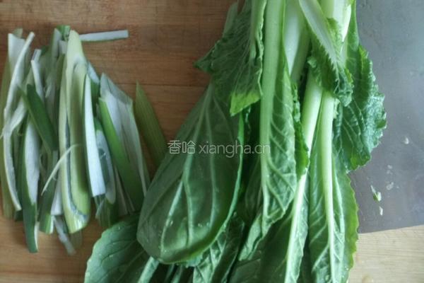 小白菜猪肉水饺的做法图解2