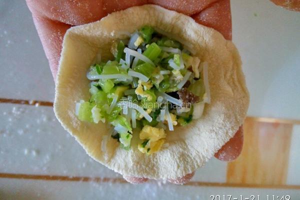 芹菜素饺子的做法图解14