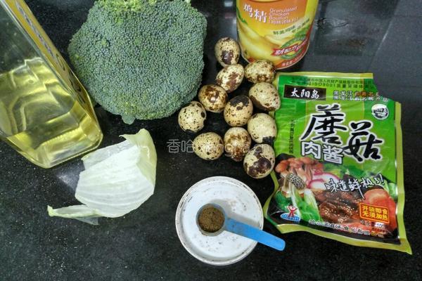 团团圆圆一一西蓝花抱蛋的做法图解1