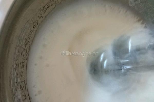 八寸戚风蛋糕胚的做法图解9