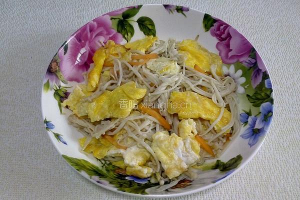 金针菇炒鸡蛋的做法图解12