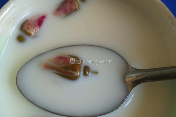 玫瑰奶茶的做法图解7