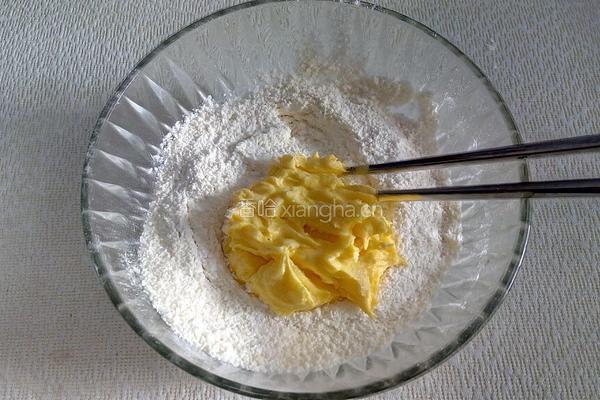 黄金椰蓉球的做法图解8