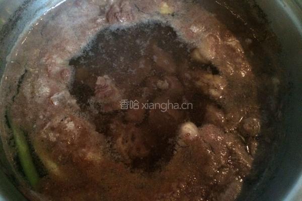 牛腩烧土豆的做法图解2